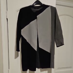 Ann Taylor Black and Gray Knit Sweater